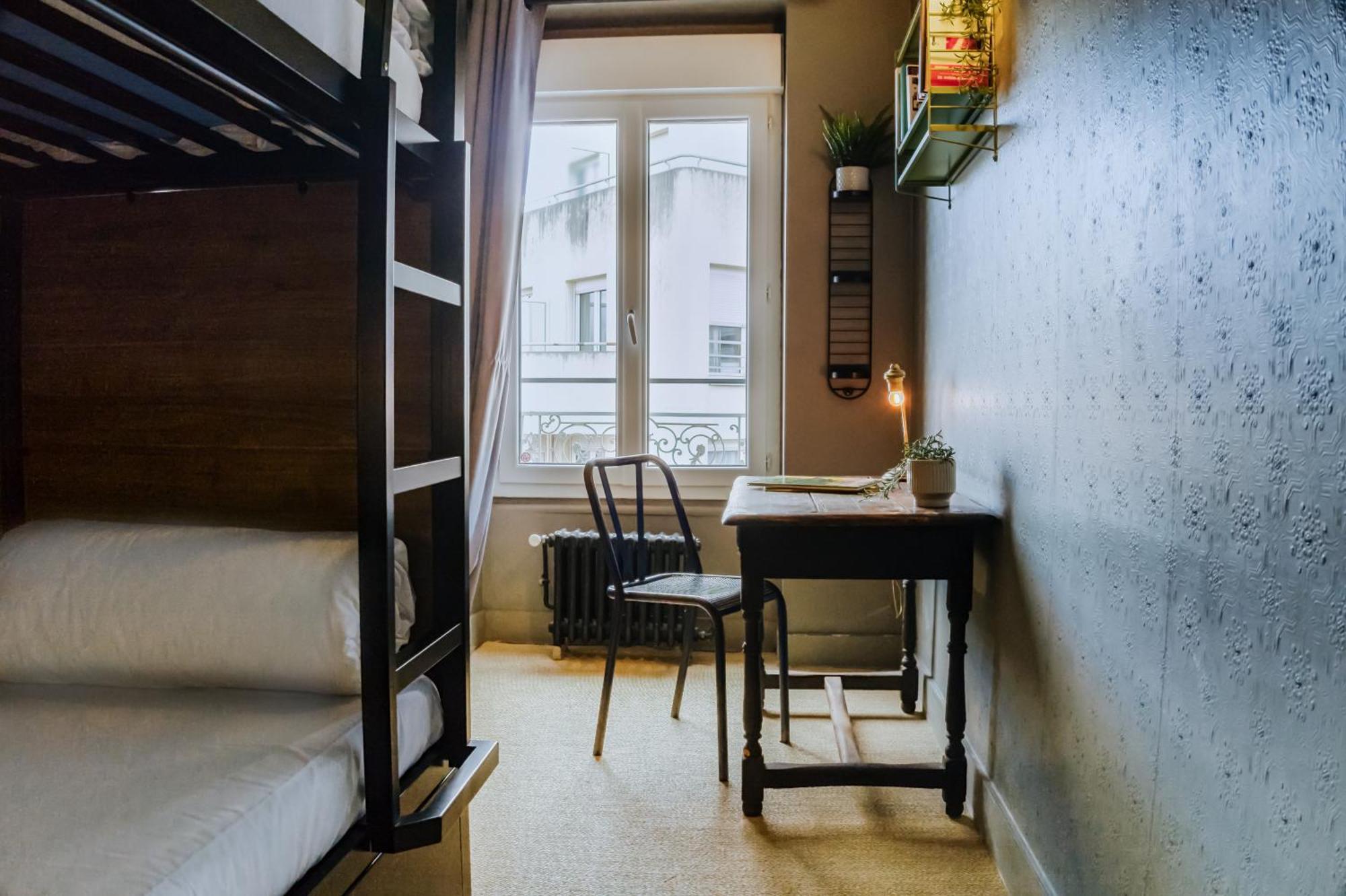 Private Dormitory Room,1654298941:JPEG